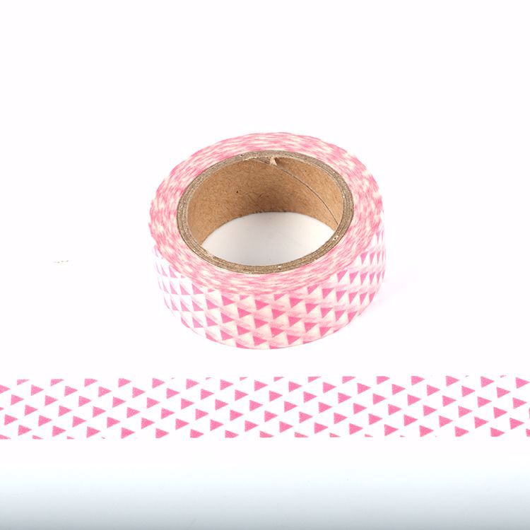 红色三角形印刷和纸胶带